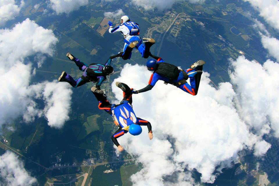 4-Way Formation Skydiving | Skydive Orange