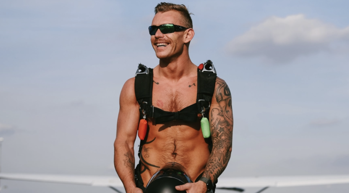 naked skydiving world record holder Rian Kanouff