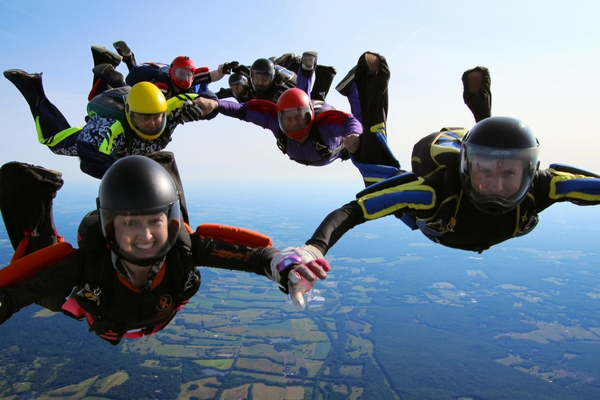 skydiving bringing people together