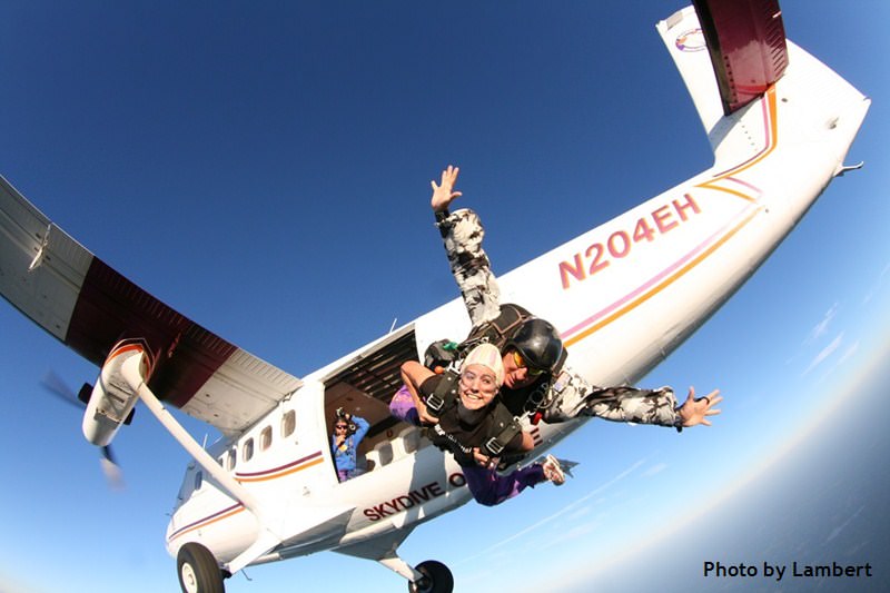 Do People Pass Out, Pee Their Pants, Scream or Puke Skydiving | Skydive Orange