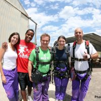 tandem skydiving students