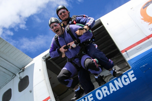 first time skydiver experiences feeling of skydiving freefall