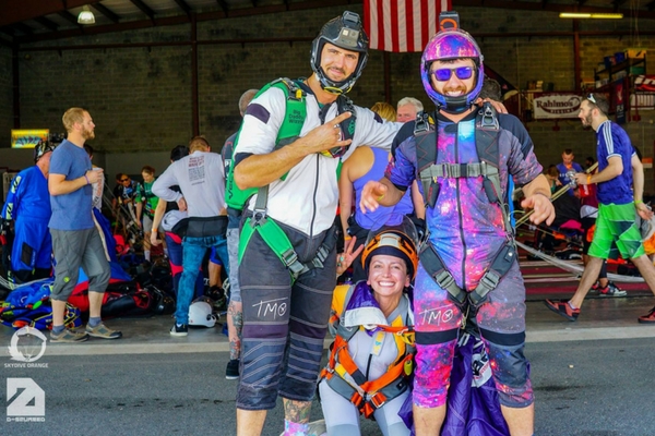 first-time skydivers at skydive orange